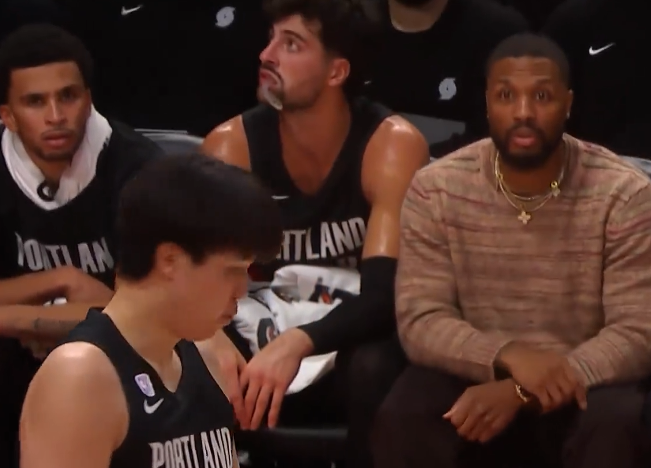 还算可以吧, 还有一个是, 打球